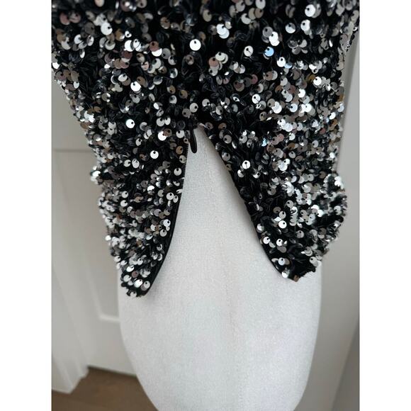 Mi Ami One Shoulder Long sleeve Sequin Blouse Silver Metallic Side Zip Small - Picture 4 of 11